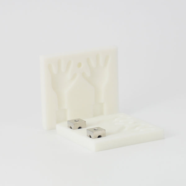 Silicone hands for puppet in stop motion